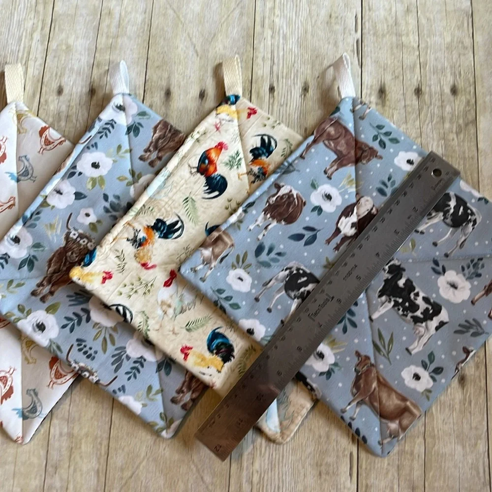 Bundle of 4 Farm Animal Print Pot Holders Set Farmhouse Kitchen